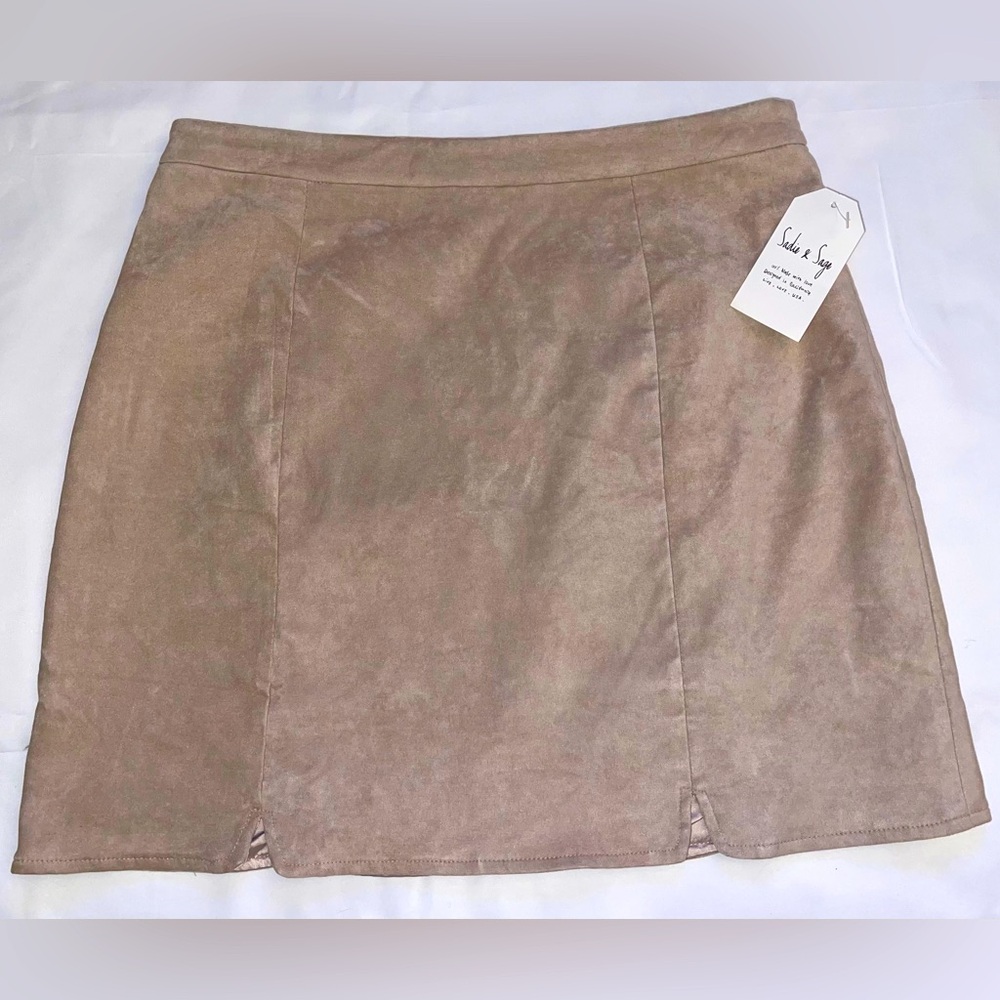 Sadie & Sage Blush Faux Suede Medium Skirt NWT